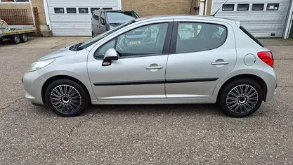 Occasion 2007 Peugeot 207 Hatchback | € 4.250 (Eerlijke prijs)