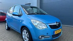 Blauw (metallic) Gebruikt 2011 Opel Agila Edition Hatchback | € 2.999 (Eerlijke prijs)