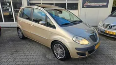 Grijs Gebruikt 2005 Lancia Musa MPV | € 1.650 (Eerlijke prijs)
