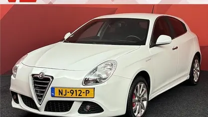 Occasion 2012 Alfa Romeo Giulietta Progression Hatchback | € 9.448 (Eerlijke prijs)