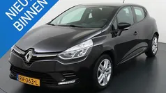 Zwart Gebruikt 2018 Renault Clio IV Zen Hatchback | € 8.749 (Eerlijke prijs)
