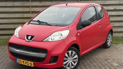 Occasion 2010 Peugeot 107 Hatchback | € 995 (Super prijs)