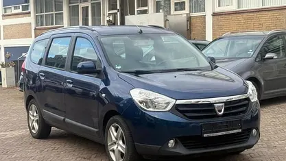 Occasion Dacia Lodgy Ambiance 116 PK (85 kW) 2017 Blauw MPV