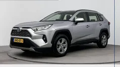 Grijs Gebruikt 2023 Toyota RAV4 Hybrid Active SUV | € 43.400 (Eerlijke prijs)