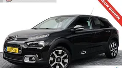 Zwart Gebruikt 2018 Citroën C4 Cactus PureTech Hatchback | € 14.945 (Eerlijke prijs)