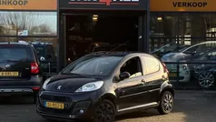 Zwart Gebruikt 2013 Peugeot 107 Active Hatchback | € 3.849 (Eerlijke prijs)