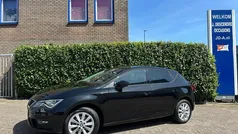 Zwart, metallic lak Gebruikt 2017 Seat Leon Style Hatchback | € 12.495 (Goede deal)