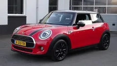 Rood Gebruikt 2021 Mini Cooper Chili Hatchback | € 17.950 (Goede deal)