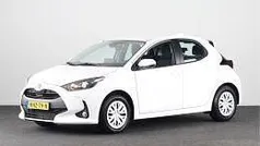 Wit Gebruikt 2023 Toyota Yaris Active Hatchback | € 21.945 (Eerlijke prijs)