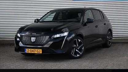 Zwart Occasion 2024 Peugeot 308 Allure Hatchback | € 24.995 (Eerlijke prijs)
