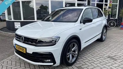 Wit Occasion 2020 VW Tiguan Highline SUV | € 32.649 (Eerlijke prijs)