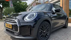 Gebruikt 2021 Mini ONE Business Hatchback | € 18.900 (Eerlijke prijs)