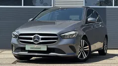 Grijs Gebruikt 2019 Mercedes B180 Premium Plus MPV | € 18.750 (Goede deal)
