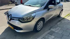 Grijs Gebruikt 2016 Renault Clio IV Expression Hatchback | € 7.425 (Super prijs)