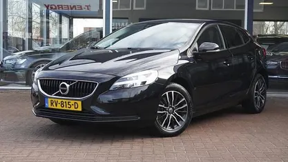 Occasion Volvo V40 122 PK (89 kW) 2018 Zwart Hatchback