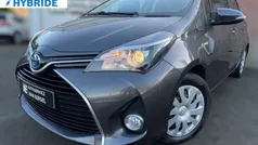 Grijs Gebruikt 2015 Toyota Yaris Hybrid Hatchback | € 13.450 (Eerlijke prijs)