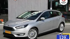 Grijs Gebruikt 2016 Ford Focus Titanium Hatchback | € 9.495 (Eerlijke prijs)
