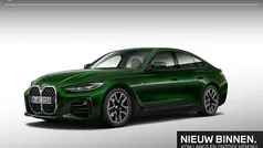 Sanremo grun metallic (donker groen metallic) Gebruikt 2024 BMW 420 M Sport Coupé | € 49.895 (Eerlijke prijs)