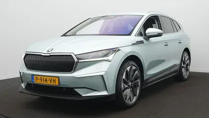 Grijs Gebruikt 2022 Skoda Enyaq iV SUV | € 26.900 (Eerlijke prijs)