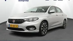 Grijs Gebruikt 2017 Fiat Tipo Lounge Sedan | € 9.450 (Eerlijke prijs)