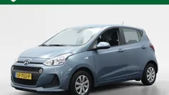 Blauw Gebruikt 2018 Hyundai i10 Comfort Hatchback | € 9.345 (Eerlijke prijs)