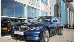 Gebruikt 2021 BMW 330e Luxury Line Sedan | € 34.950 (Super prijs)