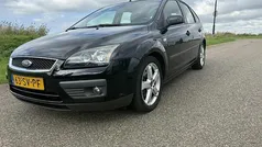 Gebruikt 2006 Ford Focus Futura Hatchback | € 1.699 (Eerlijke prijs)