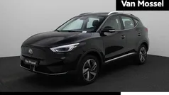 Zwart Gebruikt 2023 MG ZS Luxury Sedan | € 26.400 (Eerlijke prijs)