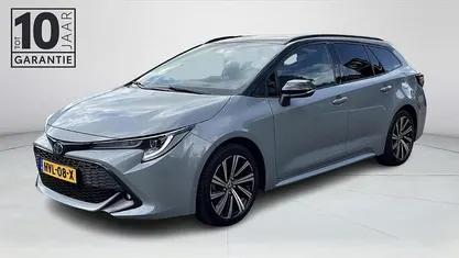 Grijs Gebruikt 2022 Toyota Corolla Stationwagen | € 23.850 (Eerlijke prijs)