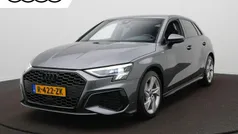 Grijs Gebruikt 2023 Audi A3 Sportback S-Line Hatchback | € 29.900 (Goede deal)