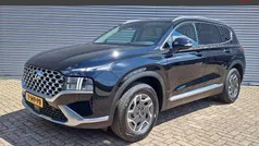 Zwart metallic Gebruikt 2023 Hyundai Santa Fe Comfort SUV | € 42.495 (Eerlijke prijs)