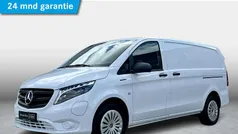 Wit Gebruikt 2023 Mercedes e-Vito MPV | € 27.950 (Eerlijke prijs)