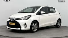 Gebruikt 2016 Toyota Yaris Hybrid Limited Hatchback | € 13.245 (Eerlijke prijs)