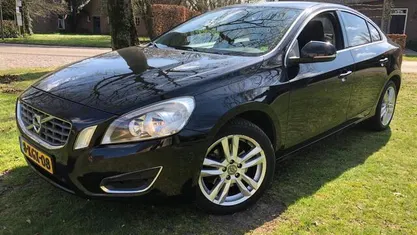 Occasion Volvo S60 Momentum 150 PK (110 kW) 2013 Zwart Sedan