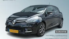 Zwart, metallic lak Gebruikt 2018 Renault Clio IV Zen Hatchback | € 9.990 (Eerlijke prijs)