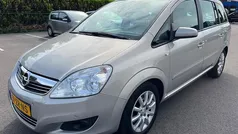 Grijs Gebruikt 2008 Opel Zafira MPV | € 2.200 (Goede deal)