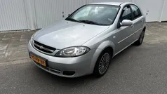Gebruikt 2004 Chevrolet Lacetti Hatchback | € 1.899 (Eerlijke prijs)