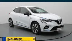 Wit Gebruikt 2020 Renault Clio V Zen Hatchback | € 17.490 (Eerlijke prijs)