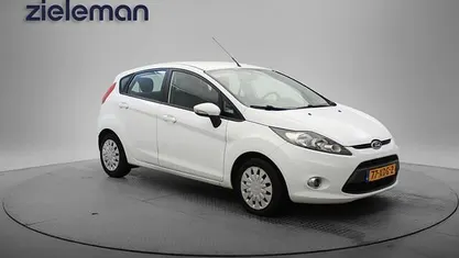 Wit Gebruikt 2012 Ford Fiesta Hatchback | € 3.345 (Goede deal)