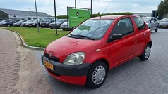 Gebruikt 2003 Toyota Yaris Hatchback | € 899 (Eerlijke prijs)