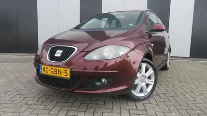 Occasion Seat Altea XL Stylance 125 PK (91 kW) 2008 Rood MPV