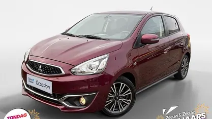 Wine red p Gebruikt 2018 Mitsubishi Space Star Instyle Hatchback | € 12.220 (Eerlijke prijs)