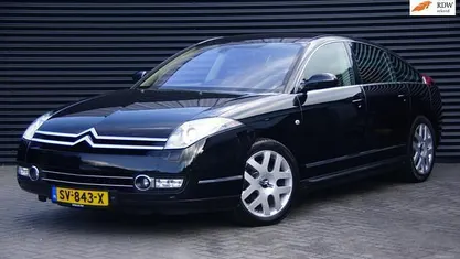 Zwart Gebruikt 2008 Citroën C6 Exclusive Sedan | € 8.945 (Eerlijke prijs)