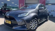 Grijs Gebruikt 2024 Toyota Yaris Hatchback | € 23.595 (Eerlijke prijs)