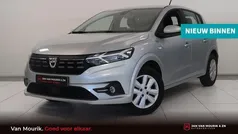 Gebruikt 2022 Dacia Sandero Comfort Hatchback | € 15.940 (Eerlijke prijs)
