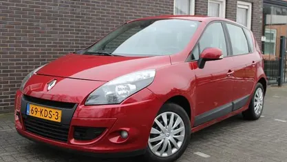 Occasion Renault Scénic III 140 PK (102 kW) 2009 Rood (metallic) MPV