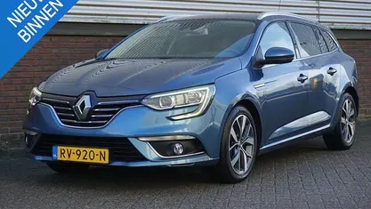 Occasion Renault Mégane GrandTour Bose Edition 131 PK (96 kW) 2018 Blauw Stationwagen
