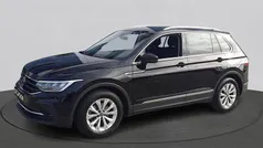 Zwart Gebruikt 2021 VW Tiguan Business SUV | € 29.350 (Goede deal)