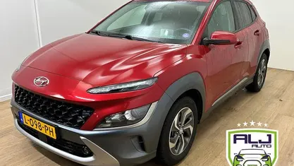 Occasion Hyundai Kona 105 PK (77 kW) 2021 Rood (metallic) SUV