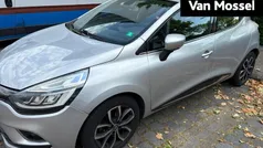 Grijs Gebruikt 2017 Renault Clio IV Intens Hatchback | € 8.640 (Eerlijke prijs)